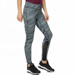 Ολοκαίνουργιο 🧨 Γυναικείο μακρύ κολάν NIKE POWER EPIC RUN TIGHT PR μαύρο-γκρι με μοτίβο ✔️ -Τρέξιμο Κατάστημα 1553327.1 7171 2 nike γυναικείο μακρύ κολάν nike power epic run tight pr μαύρο γκρι με μοτίβο x1000
