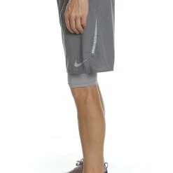 Flash Sale 🧨 Ανδρική βερμούδα Running Nike FLX STRIDE 2IN1 SHORT 7IN γκρι 🤩 -Τρέξιμο Κατάστημα 1595477.1 8332 3 nike ανδρική βερμούδα running nike flx stride 2in1 short 7in γκρι x1000
