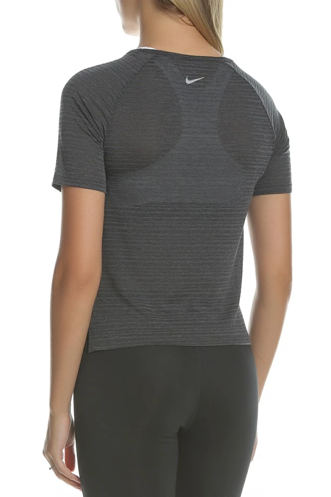 Φτηνός 🎉 Γυναικεία κοντομάνικη μπλούζα NIKE MILER TOP SS BREATHE ανθρακί 👍 7 Φτηνός 🎉 Γυναικεία κοντομάνικη μπλούζα NIKE MILER TOP SS BREATHE ανθρακί 👍 - Image 5