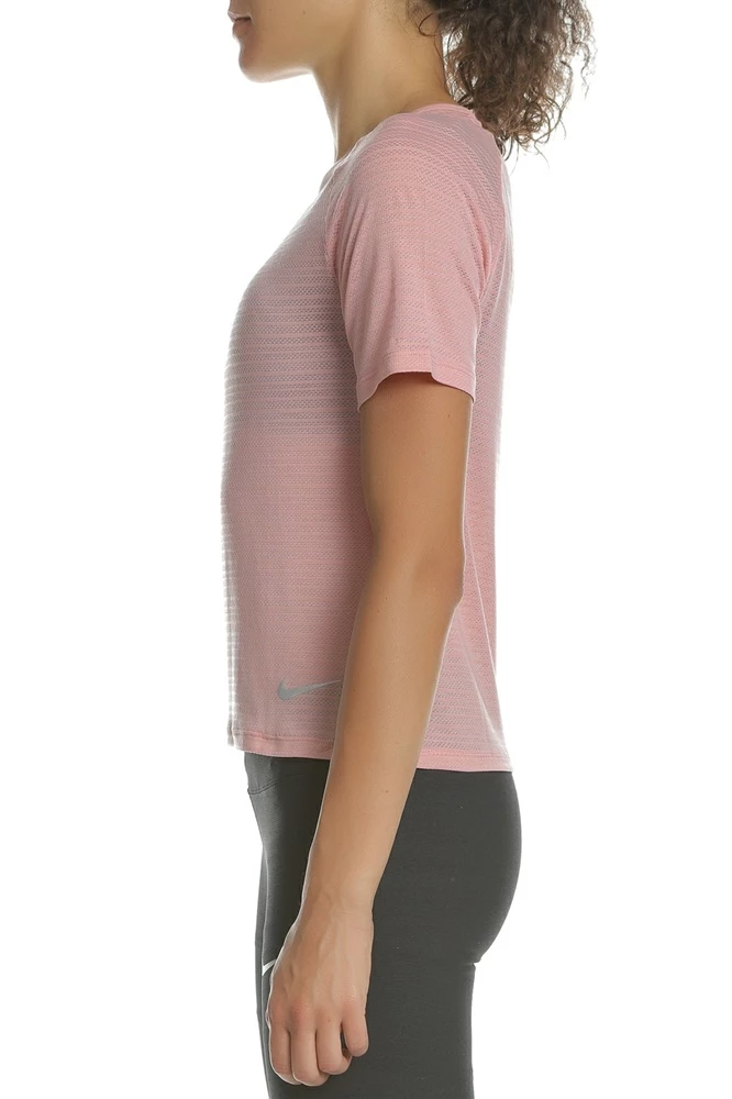 Πολύ καλή προσφορά 🔥 Γυναικεία κοντομάνικη μπλούζα NIKE Dry Miler Breathe ροζ 🌟 6 Πολύ καλή προσφορά 🔥 Γυναικεία κοντομάνικη μπλούζα NIKE Dry Miler Breathe ροζ 🌟 - Image 4