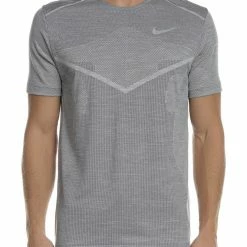 Προώθηση 🎉 Ανδρική κοντομάνικη μπλούζα NIKE TECHKNIT ULTRA γκρι ⌛