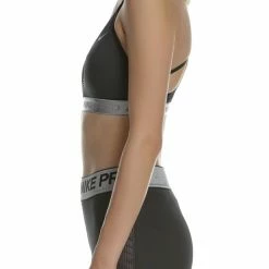 Η καλύτερη συμφωνία 🔔 Γυναικείο αθλητικό μπουστάκι Nike Indy Aeroadapt μαύρο-ασημί ⭐ 10 Η καλύτερη συμφωνία 🔔 Γυναικείο αθλητικό μπουστάκι Nike Indy Aeroadapt μαύρο-ασημί ⭐ -Τρέξιμο Κατάστημα 1732354.1 71y9 4 nike γυναικείο αθλητικό μπουστάκι nike indy aeroadapt μαύρο ασημί x1000