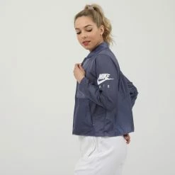 Εκπτωση 🌟 Γυναικείο μπουφάν NIKE AIR μωβ 🛒