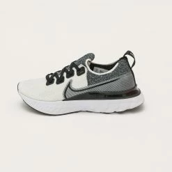 ΧΟΝΔΡΙΚΟ ΕΜΠΟΡΙΟ 😀 Ανδρικά παπούτσια Running NIKE REACT INFINITY RUN FK λευκά μαύρα ⭐