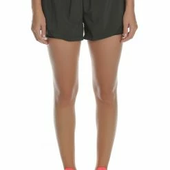 ΧΟΝΔΡΙΚΟ ΕΜΠΟΡΙΟ 🥰 Γυναικείο αθλητικό σόρτς NIKE FLX 2IN1 ESSNT μαύρο ✔️