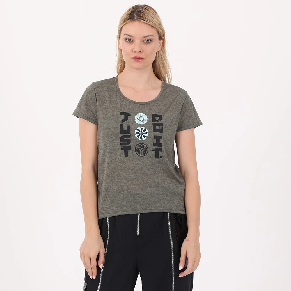 Αγορά 💯 Γυναικείο T-shirt NIKE ICNCLSH SS γκρι 🔔 3 Αγορά 💯 Γυναικείο T-shirt NIKE ICNCLSH SS γκρι 🔔